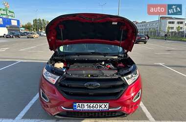 Внедорожник / Кроссовер Ford Edge 2017 в 