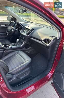 Внедорожник / Кроссовер Ford Edge 2017 в 