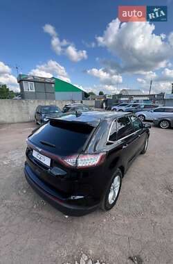 Позашляховик / Кросовер Ford Edge 2015 в 