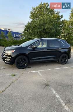 Внедорожник / Кроссовер Ford Edge 2015 в 