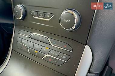 Внедорожник / Кроссовер Ford Edge 2019 в 