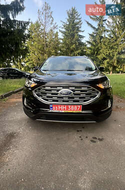 Внедорожник / Кроссовер Ford Edge 2019 в 