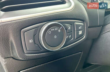 Внедорожник / Кроссовер Ford Edge 2022 в 