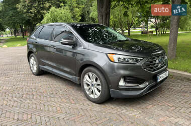 Внедорожник / Кроссовер Ford Edge 2020 в 