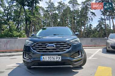 Внедорожник / Кроссовер Ford Edge 2018 в 