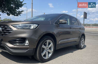 Внедорожник / Кроссовер Ford Edge 2019 в 