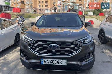 Внедорожник / Кроссовер Ford Edge 2019 в 