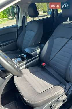 Внедорожник / Кроссовер Ford Edge 2015 в 