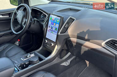 Внедорожник / Кроссовер Ford Edge 2021 в 