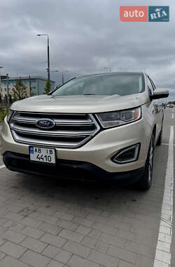 Внедорожник / Кроссовер Ford Edge 2017 в 