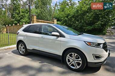 Внедорожник / Кроссовер Ford Edge 2015 в 