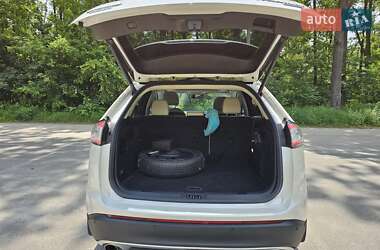 Внедорожник / Кроссовер Ford Edge 2015 в 
