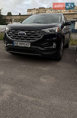 Внедорожник / Кроссовер Ford Edge 2019 в 