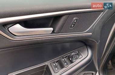 Внедорожник / Кроссовер Ford Edge 2022 в 