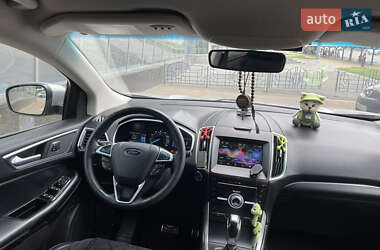 Внедорожник / Кроссовер Ford Edge 2016 в 