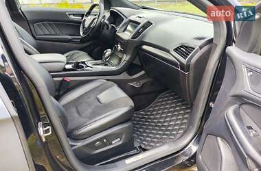 Внедорожник / Кроссовер Ford Edge 2016 в 