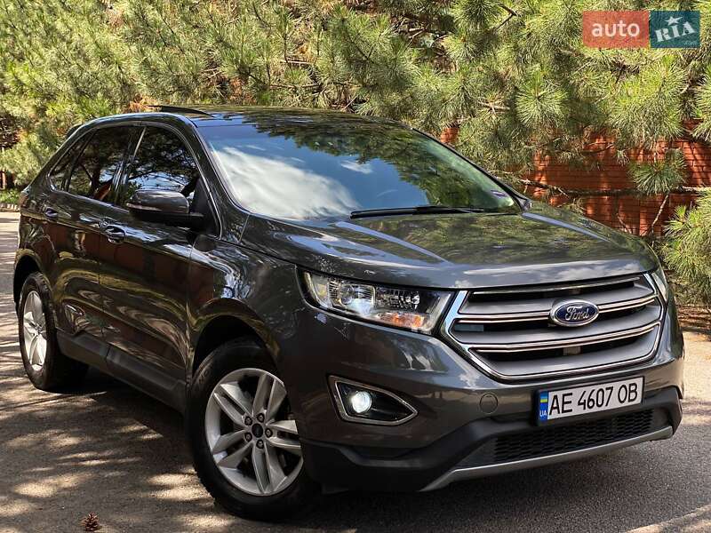 Внедорожник / Кроссовер Ford Edge 2015 в 