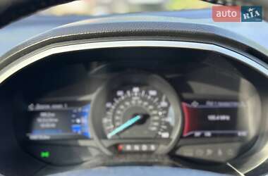 Внедорожник / Кроссовер Ford Edge 2017 в 