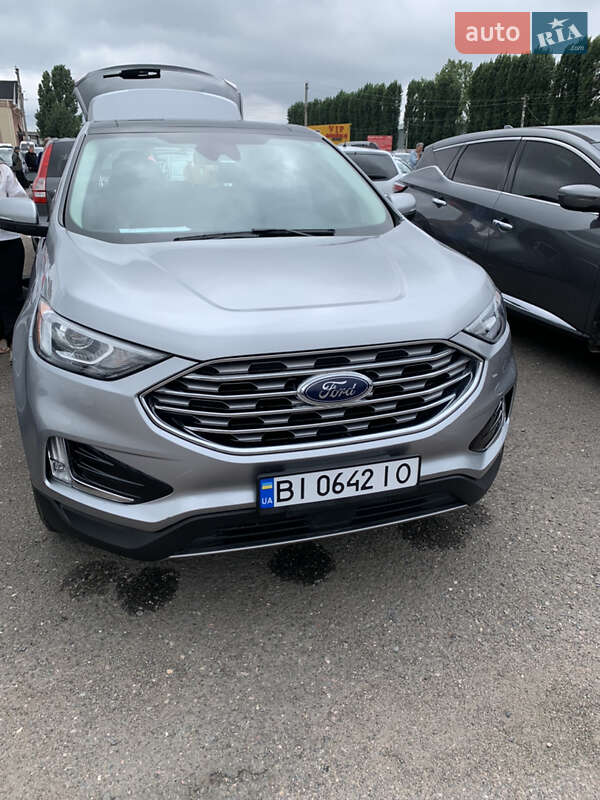 Внедорожник / Кроссовер Ford Edge 2020 в 