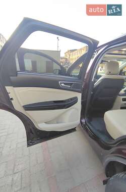 Внедорожник / Кроссовер Ford Edge 2018 в 