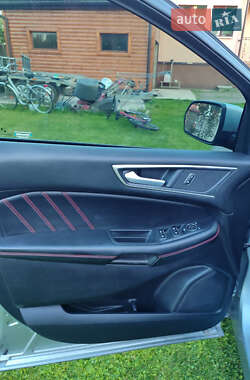 Внедорожник / Кроссовер Ford Edge 2020 в 