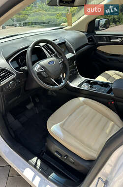 Внедорожник / Кроссовер Ford Edge 2019 в 