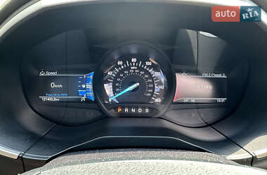Внедорожник / Кроссовер Ford Edge 2019 в 