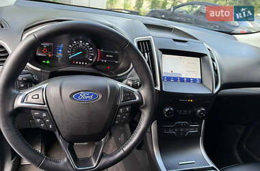 Внедорожник / Кроссовер Ford Edge 2020 в 