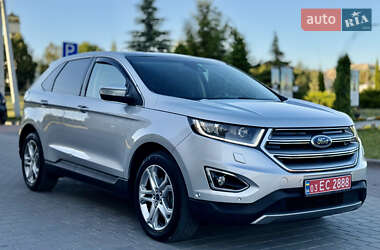 Внедорожник / Кроссовер Ford Edge 2017 в 