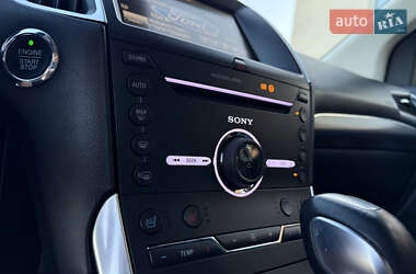 Внедорожник / Кроссовер Ford Edge 2017 в 