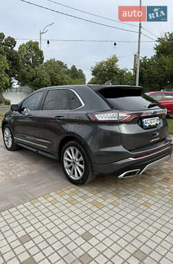 Внедорожник / Кроссовер Ford Edge 2016 в 