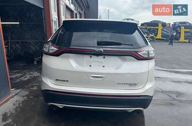 Внедорожник / Кроссовер Ford Edge 2017 в 