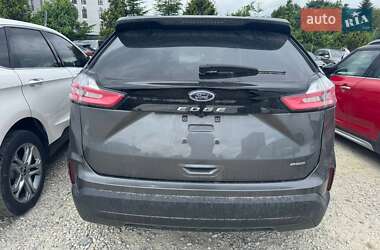Позашляховик / Кросовер Ford Edge 2023 в 