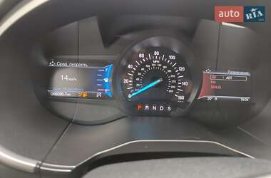 Внедорожник / Кроссовер Ford Edge 2018 в 