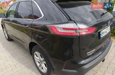 Внедорожник / Кроссовер Ford Edge 2018 в 