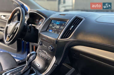 Внедорожник / Кроссовер Ford Edge 2018 в 