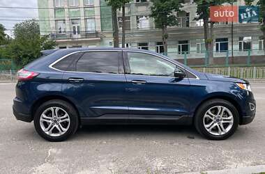 Внедорожник / Кроссовер Ford Edge 2017 в 