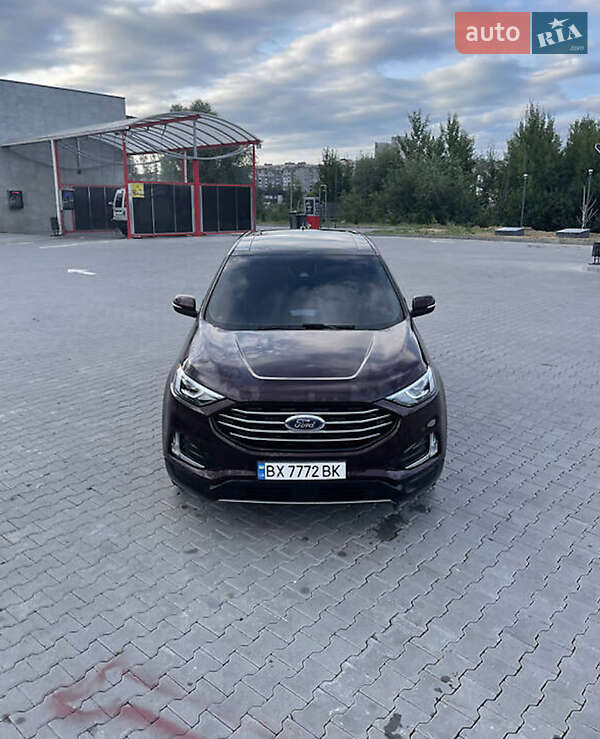Внедорожник / Кроссовер Ford Edge 2019 в 
