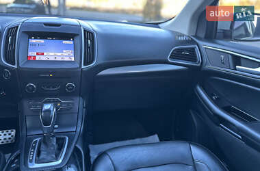 Внедорожник / Кроссовер Ford Edge 2016 в 