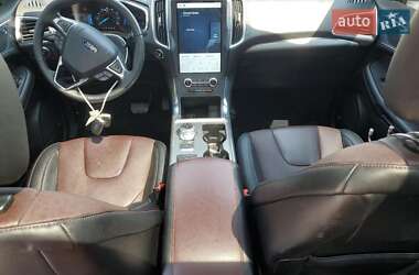 Внедорожник / Кроссовер Ford Edge 2021 в 