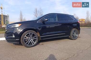 Внедорожник / Кроссовер Ford Edge 2018 в 