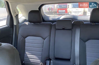 Внедорожник / Кроссовер Ford Edge 2018 в 
