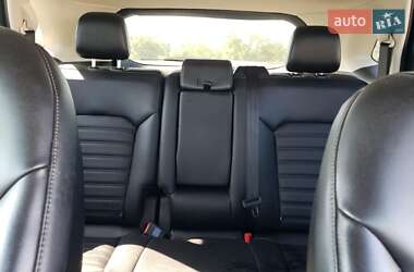 Внедорожник / Кроссовер Ford Edge 2019 в 