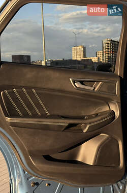 Внедорожник / Кроссовер Ford Edge 2019 в 
