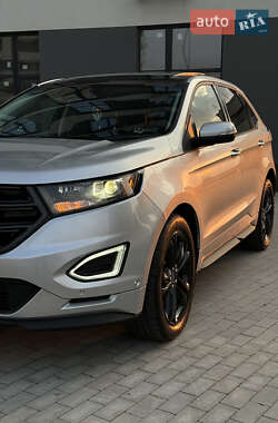 Внедорожник / Кроссовер Ford Edge 2015 в 