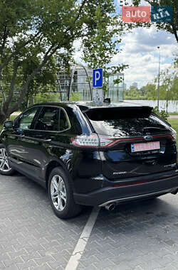 Внедорожник / Кроссовер Ford Edge 2018 в 