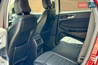 Внедорожник / Кроссовер Ford Edge 2018 в 