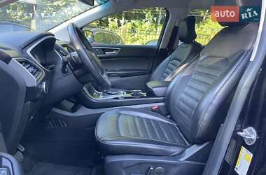 Внедорожник / Кроссовер Ford Edge 2017 в 