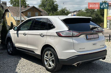 Позашляховик / Кросовер Ford Edge 2018 в 
