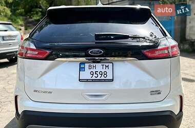 Внедорожник / Кроссовер Ford Edge 2018 в 